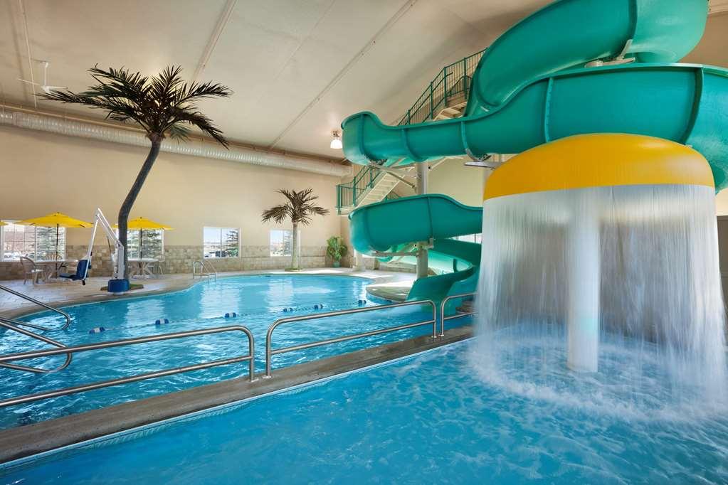 Country Inn & Suites By Radisson Bismarck Waterpark エクステリア 写真