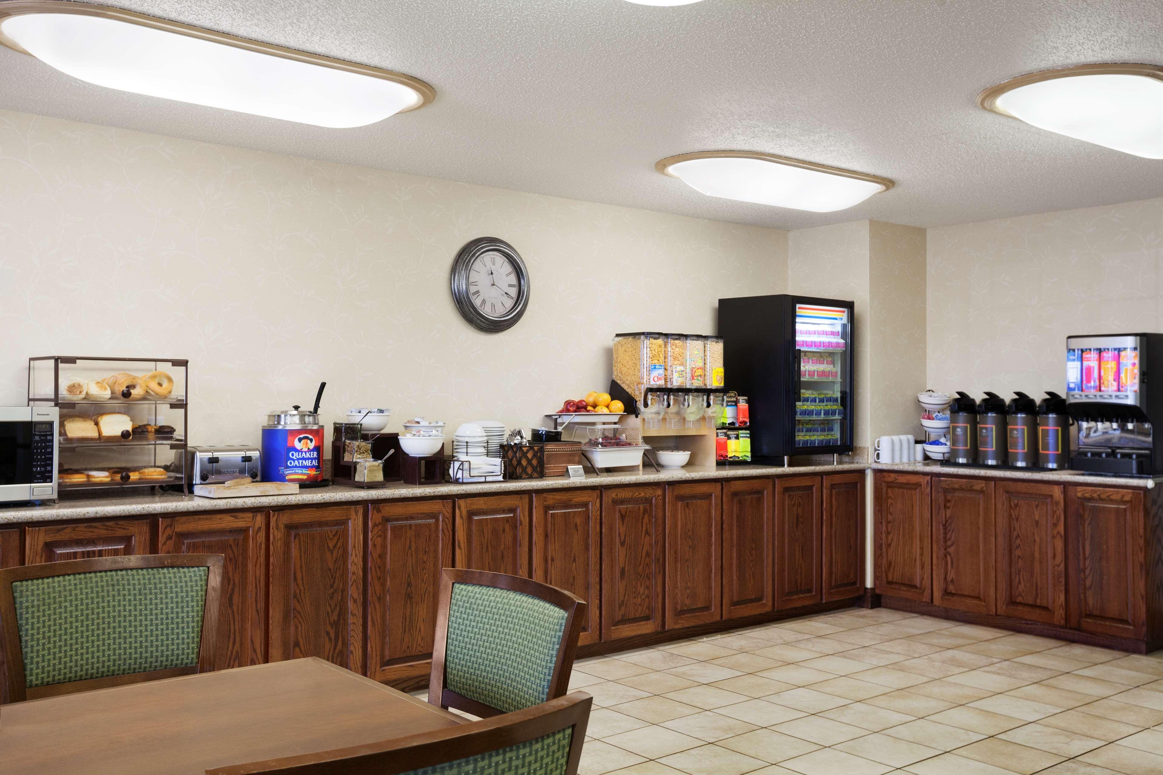 Country Inn & Suites By Radisson Bismarck Waterpark エクステリア 写真