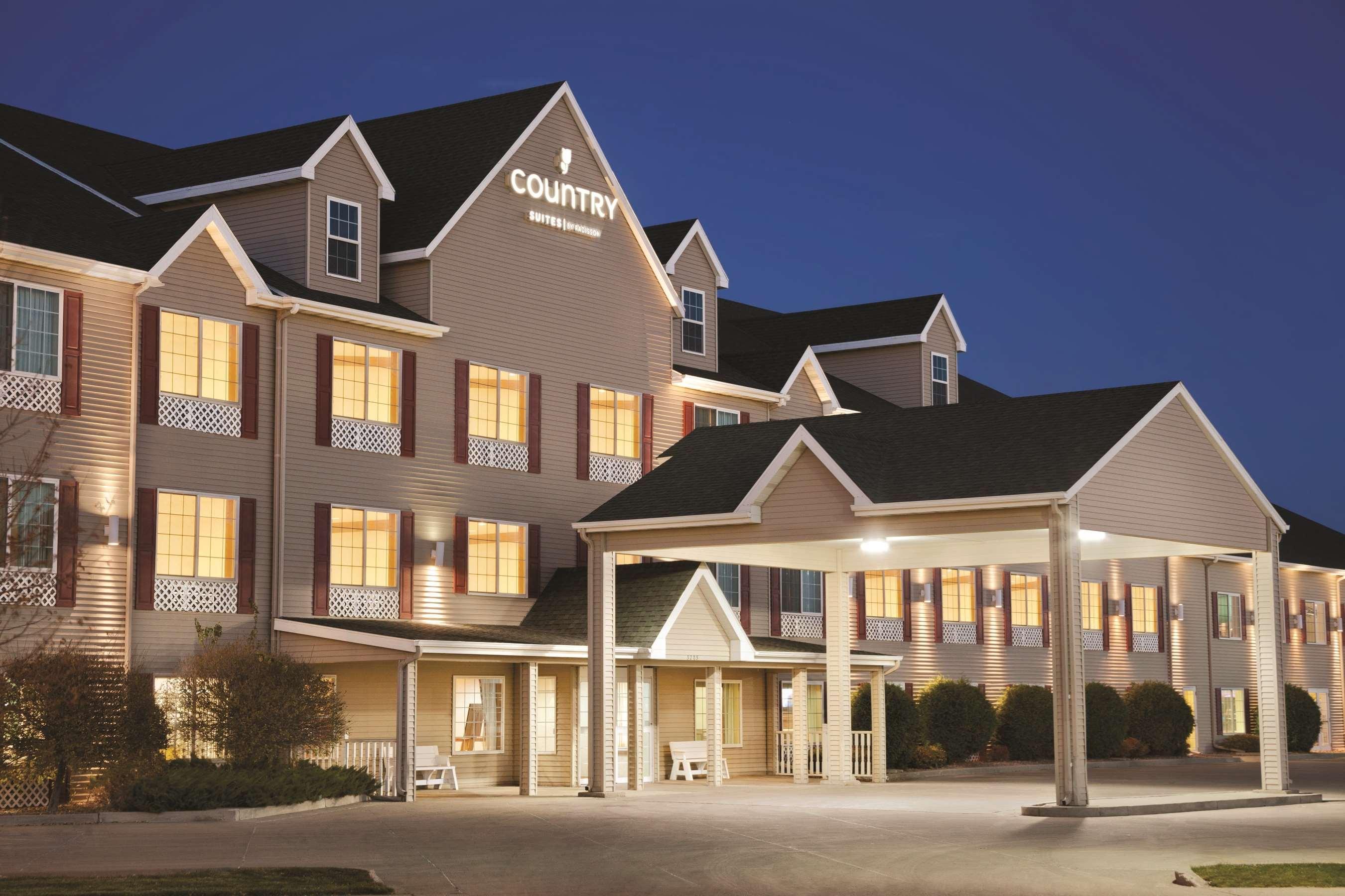 Country Inn & Suites By Radisson Bismarck Waterpark エクステリア 写真