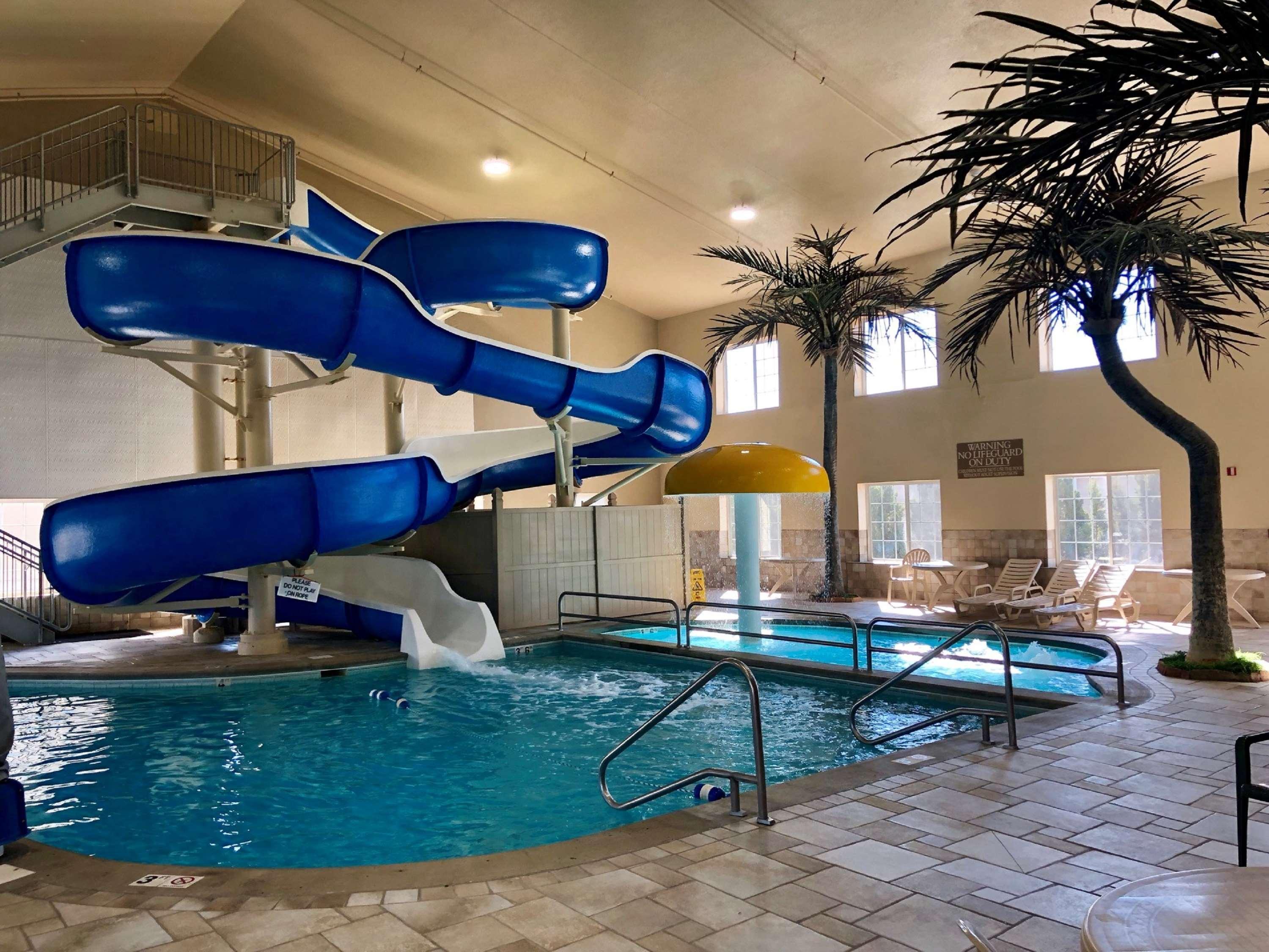 Country Inn & Suites By Radisson Bismarck Waterpark エクステリア 写真