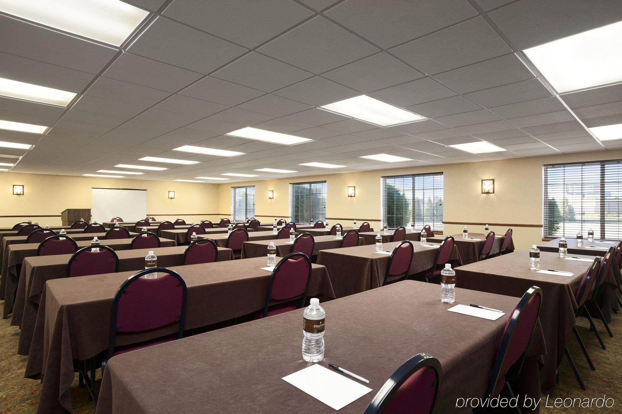 Country Inn & Suites By Radisson Bismarck Waterpark エクステリア 写真
