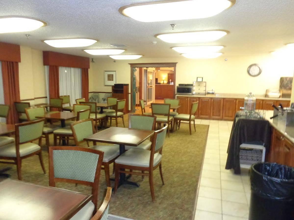 Country Inn & Suites By Radisson Bismarck Waterpark エクステリア 写真