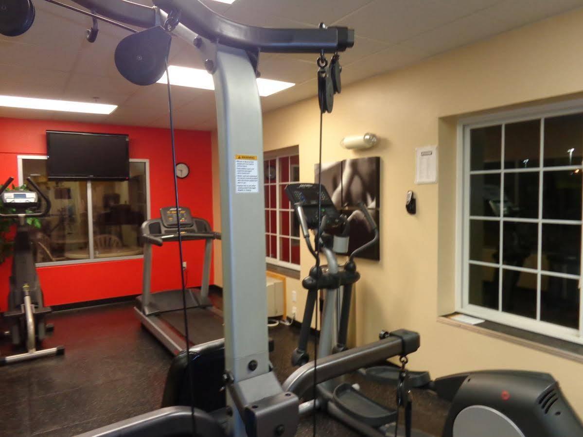 Country Inn & Suites By Radisson Bismarck Waterpark エクステリア 写真