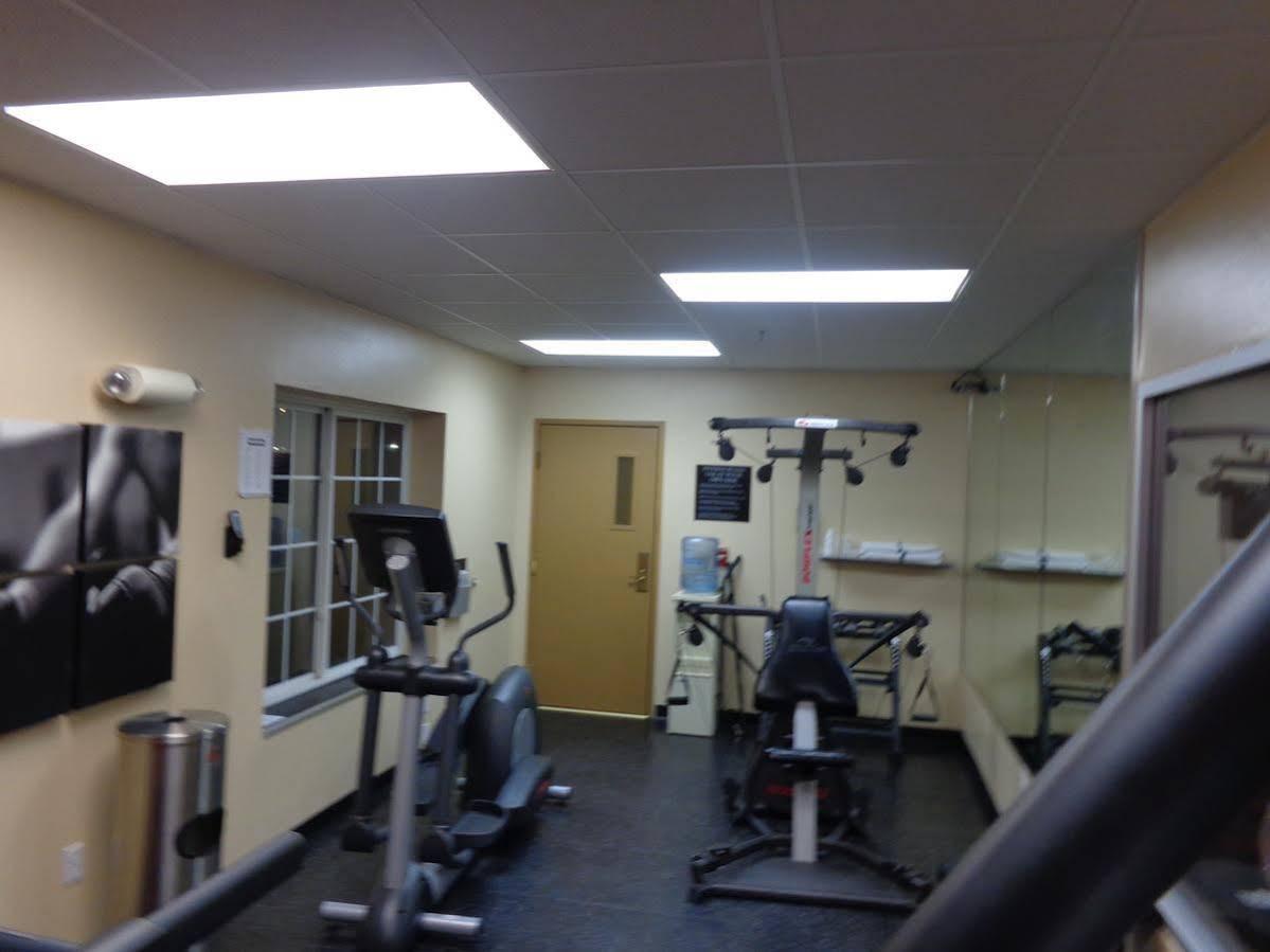 Country Inn & Suites By Radisson Bismarck Waterpark エクステリア 写真